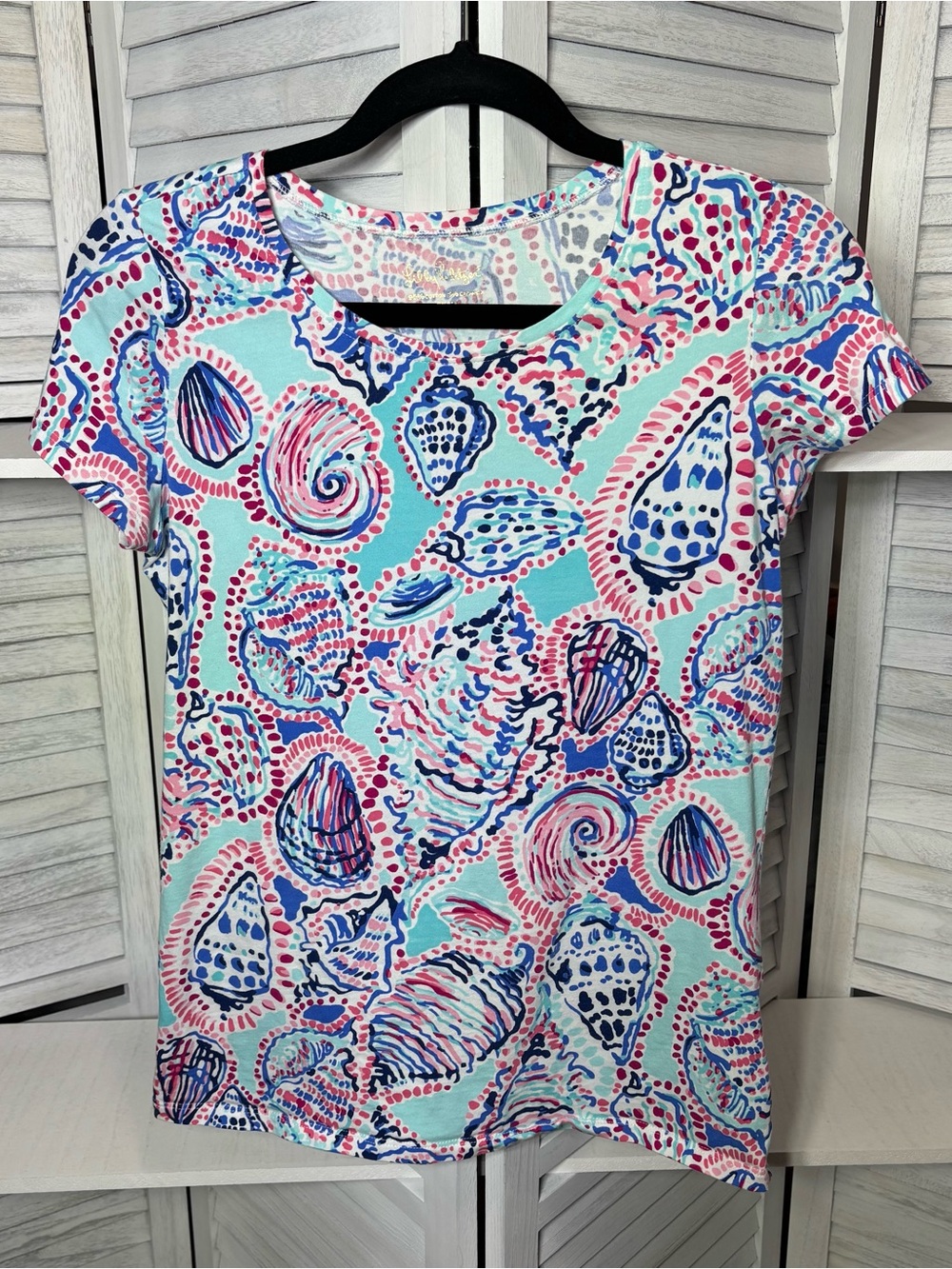 Lilly Pulitzer Karrie Shell Me About It Tee Size Small